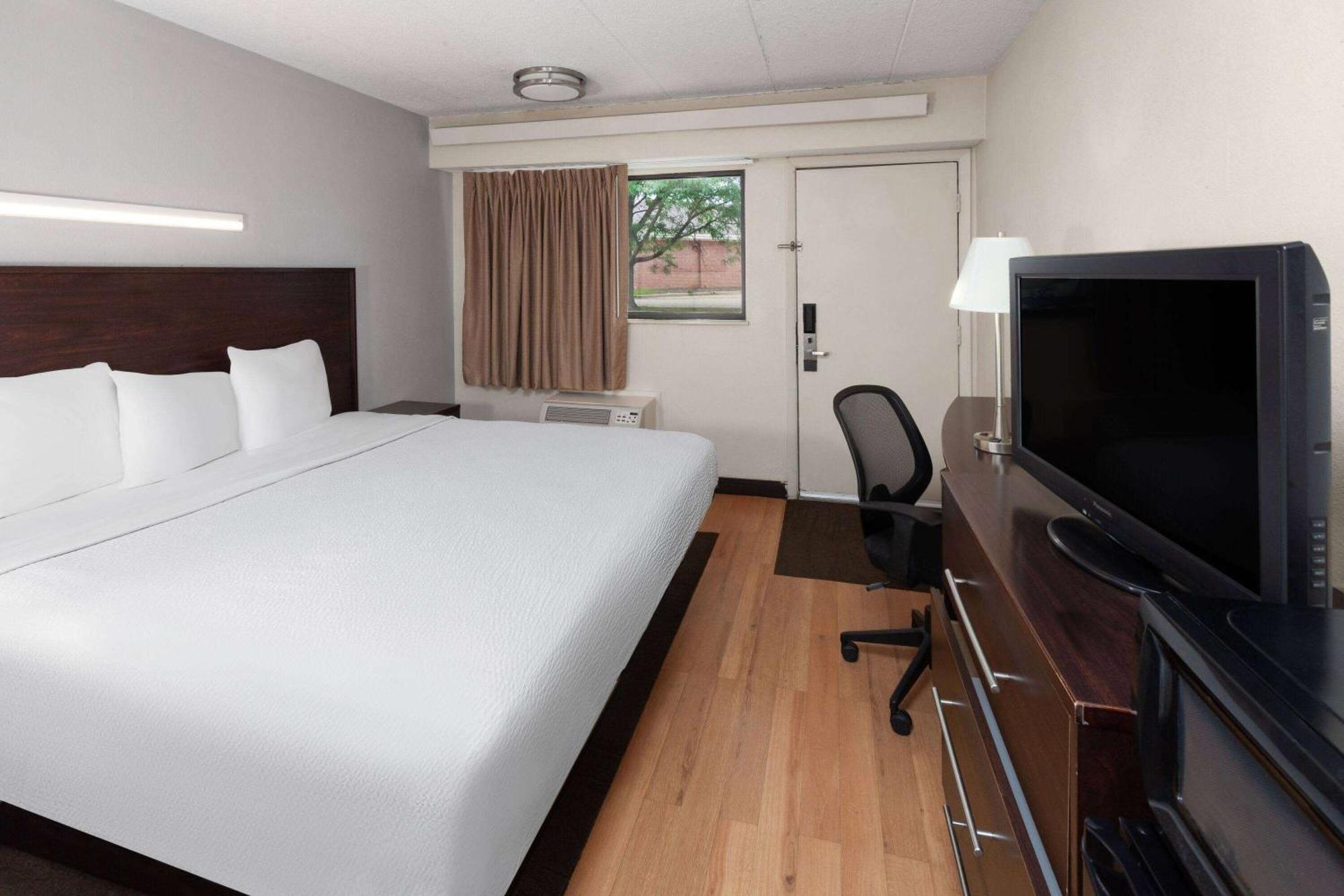 Travelodge By Wyndham Peoria Exteriér fotografie