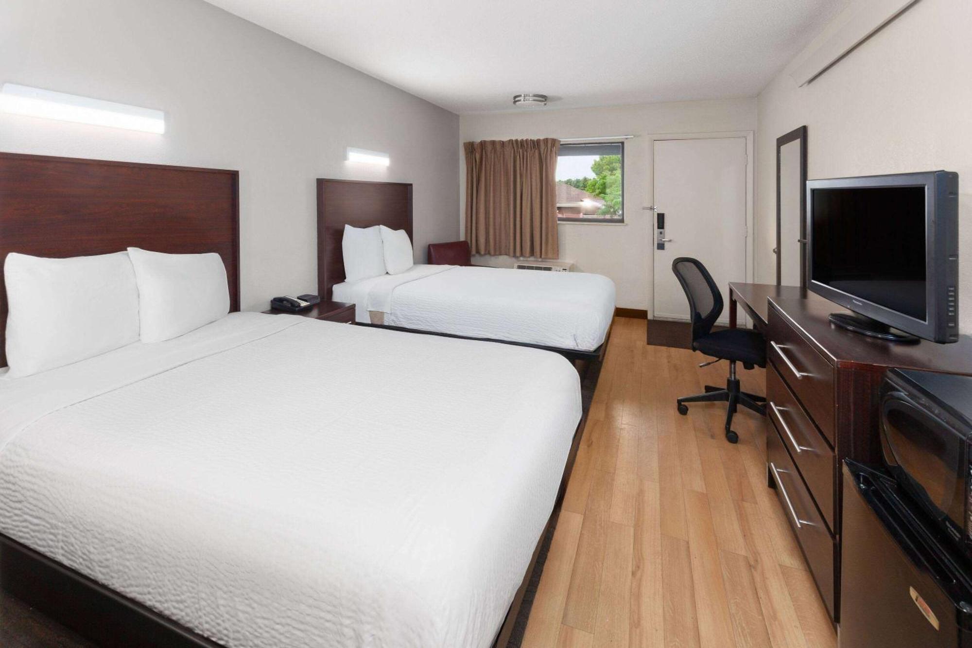 Travelodge By Wyndham Peoria Exteriér fotografie