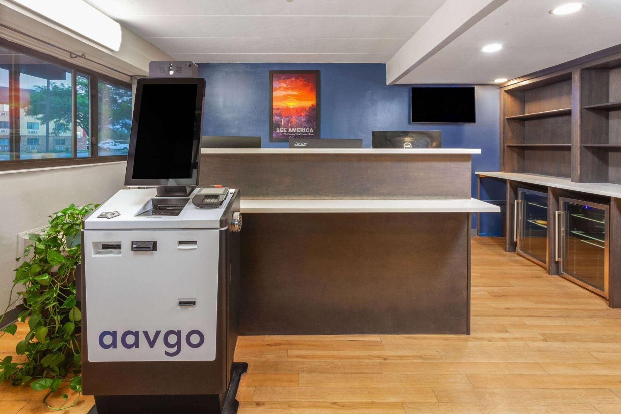 Travelodge By Wyndham Peoria Exteriér fotografie